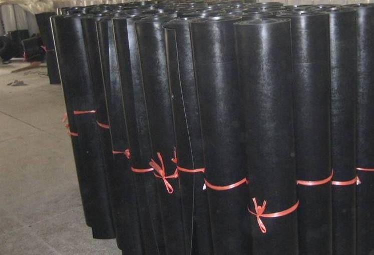 
                是什么原因?qū)е陆^緣橡膠板老化的呢？您知道多少？
            